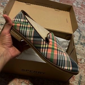 Sperry seaport levy plaid